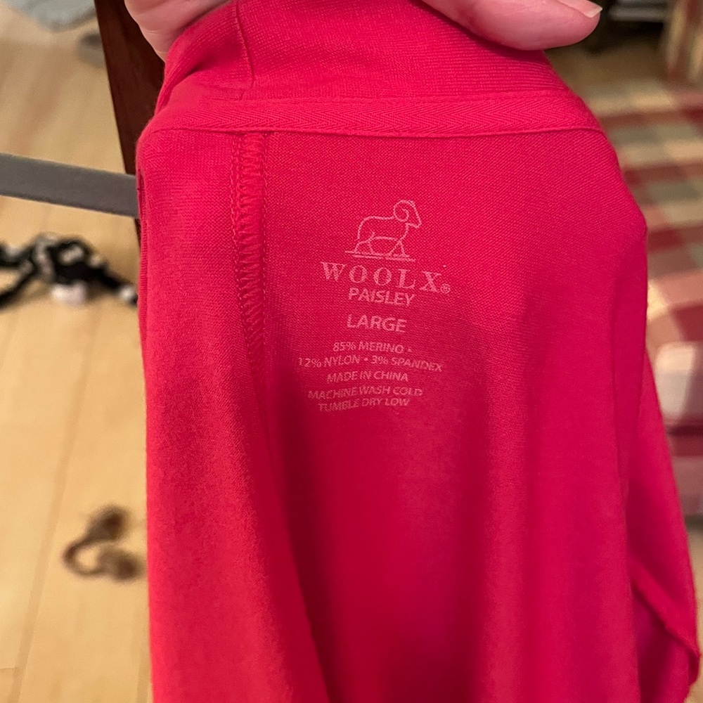 Elegant Woolx Red (Viva Magenta) Women's Cardigan size Large - Picture 2 of 3